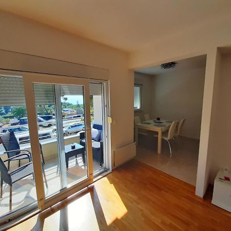 Apartman U Centru Makarske ماكارسكا المظهر الخارجي الصورة