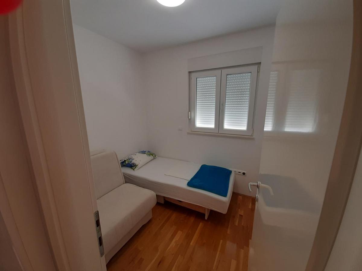 Apartman U Centru Makarske ماكارسكا المظهر الخارجي الصورة