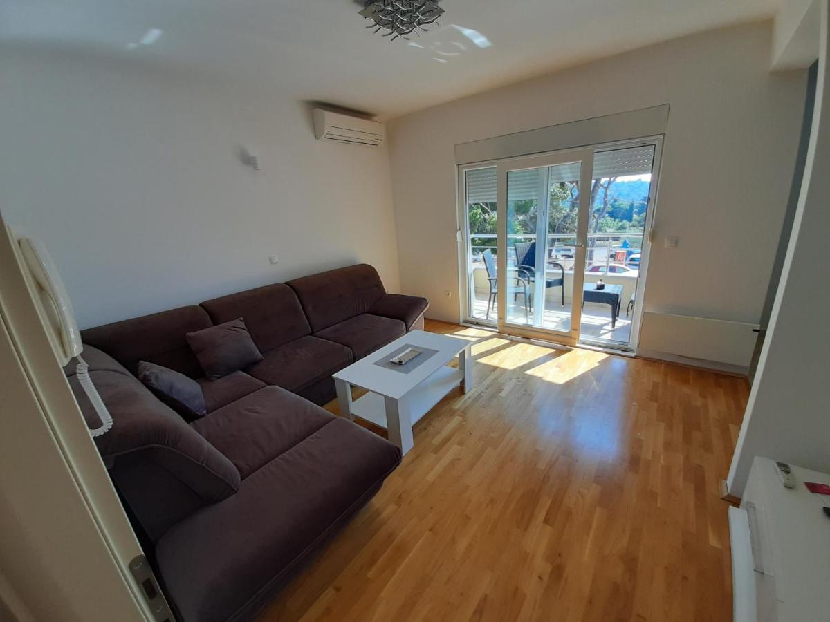 Apartman U Centru Makarske ماكارسكا المظهر الخارجي الصورة