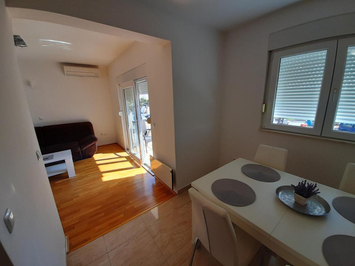 Apartman U Centru Makarske ماكارسكا المظهر الخارجي الصورة