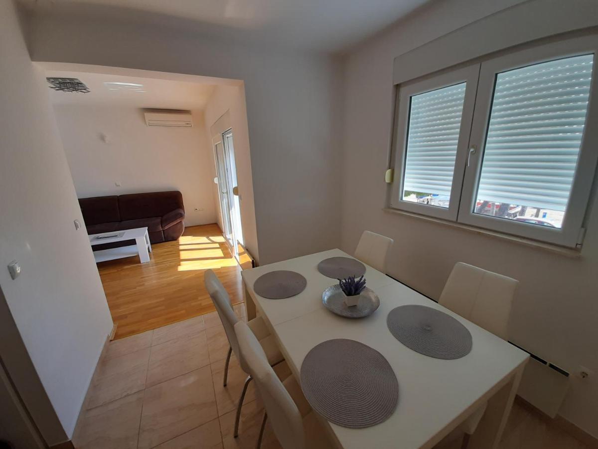 Apartman U Centru Makarske ماكارسكا المظهر الخارجي الصورة
